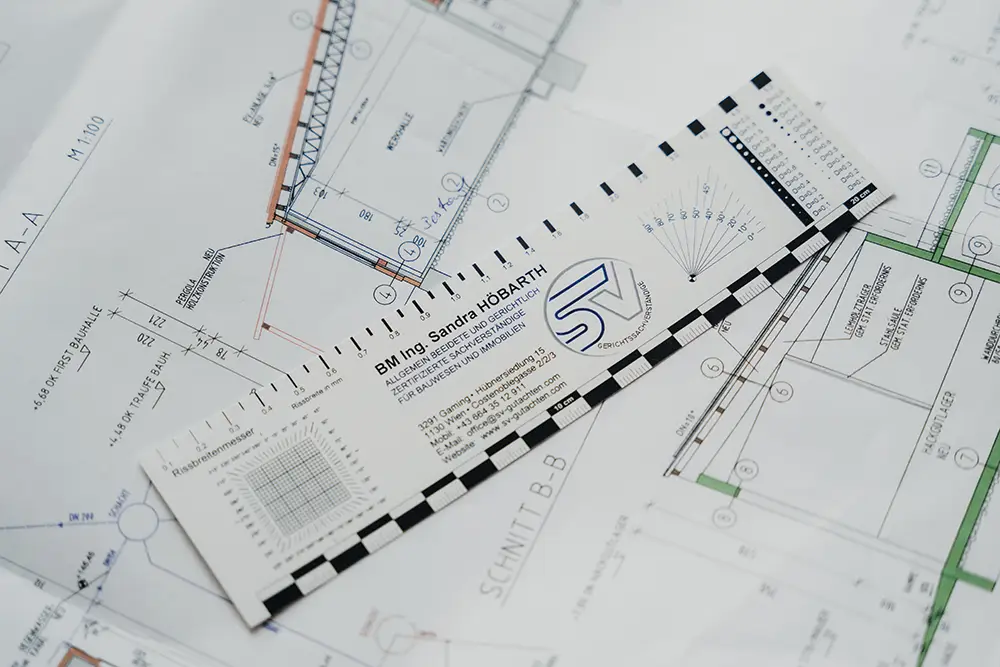 visitenkarte-zum-rissbreite-messen